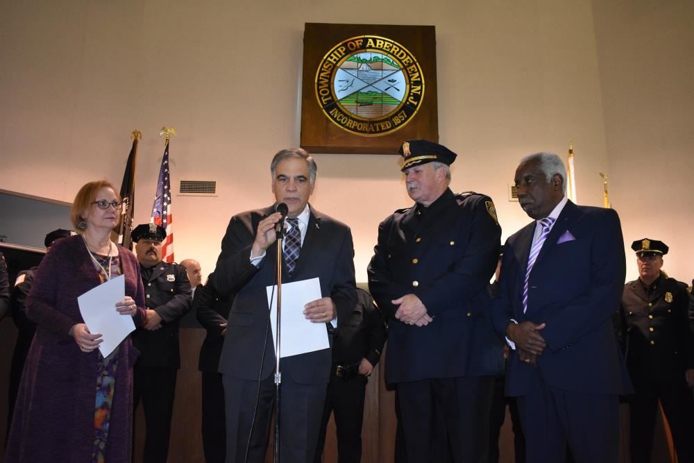 Mayor And Council Members Speak before swearing in Derechailo